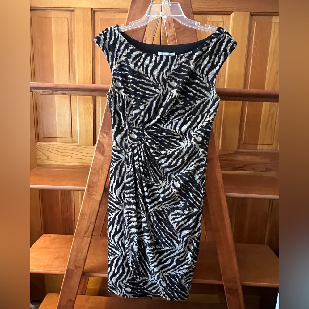 Dressbarn Black & White Ruched Sheath Dress | Size 4